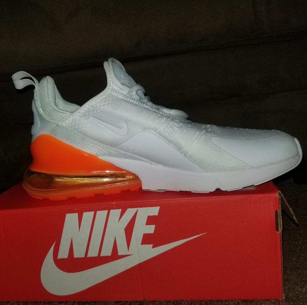 Nike Air Max 270